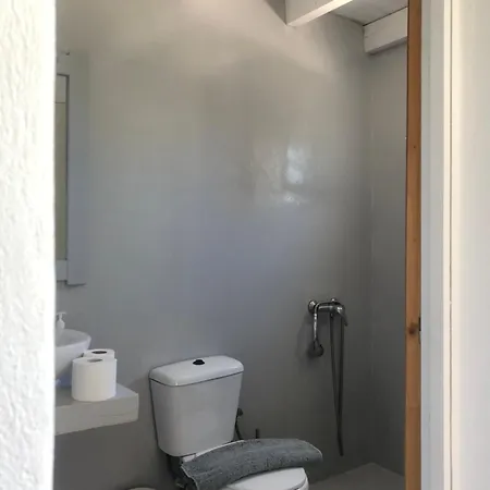 Louloudas Paros Apartment Molos (Paros)